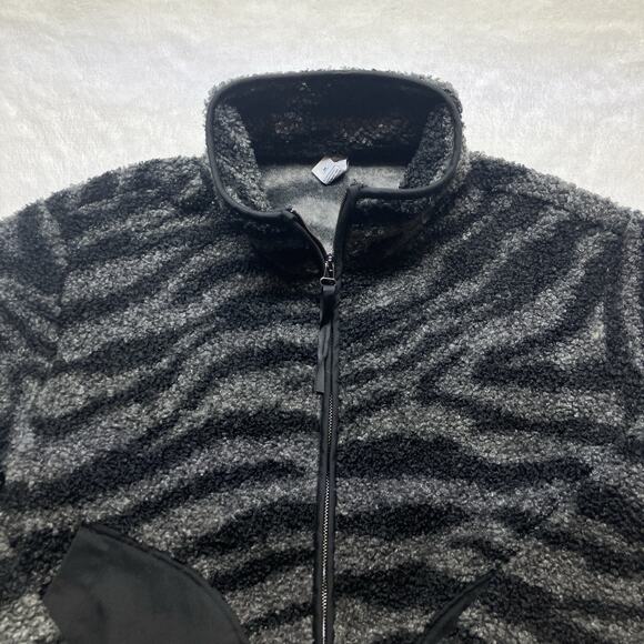 Varley Zebra Print Sherpa Fleece Full Zip Jacket Black Gray Size M - Picture 3 of 11
